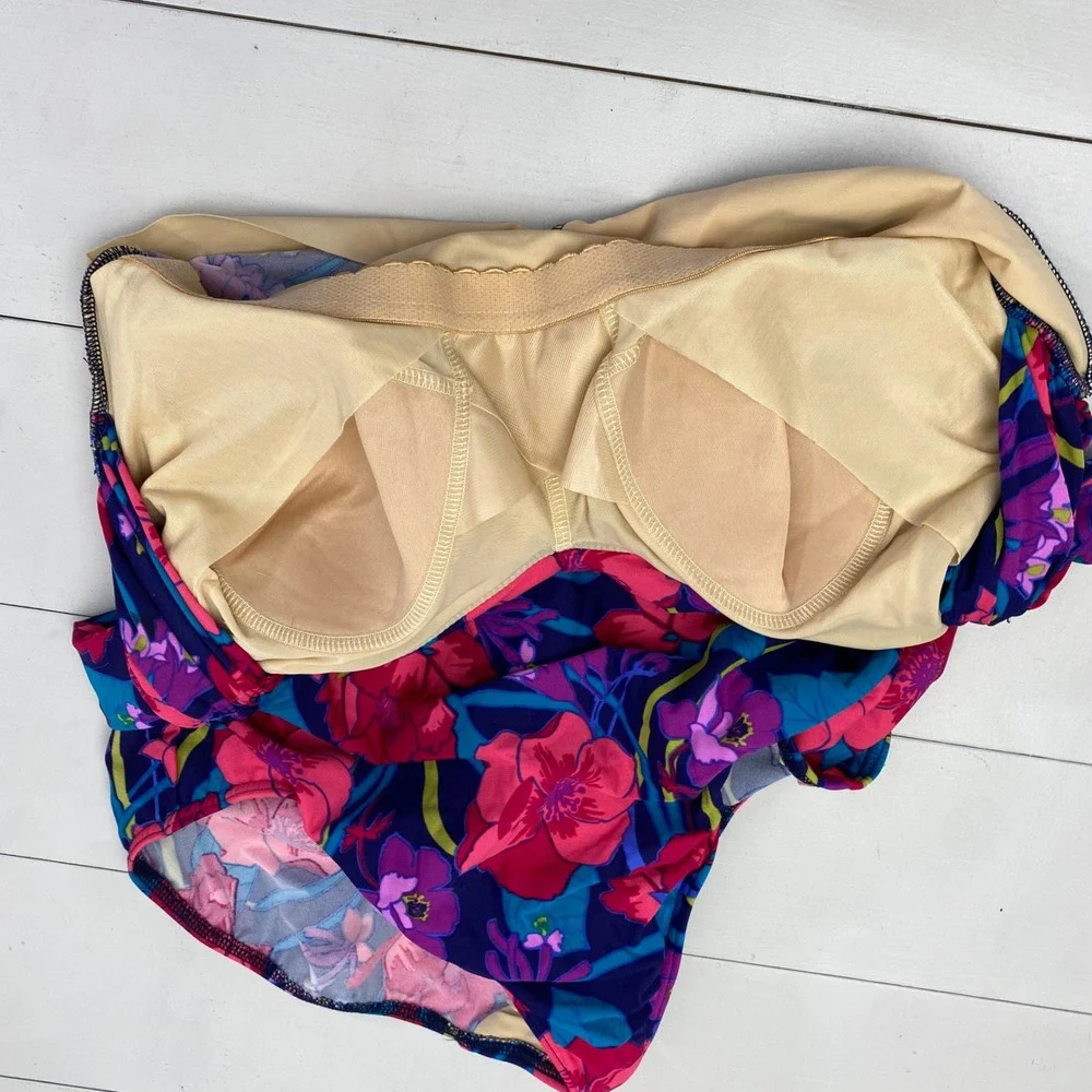 Lands End Floral One Piece Swimsuit Womens 16W Retro Twist Front Swimwear Mod‎